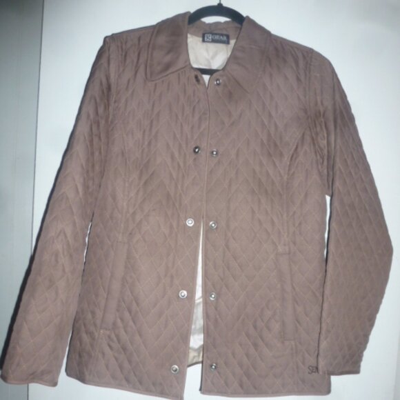 Gear for Sports Lightweight Quilted Jacket – Women’s Small (Mocha / Light Brown) - Picture 2 of 14